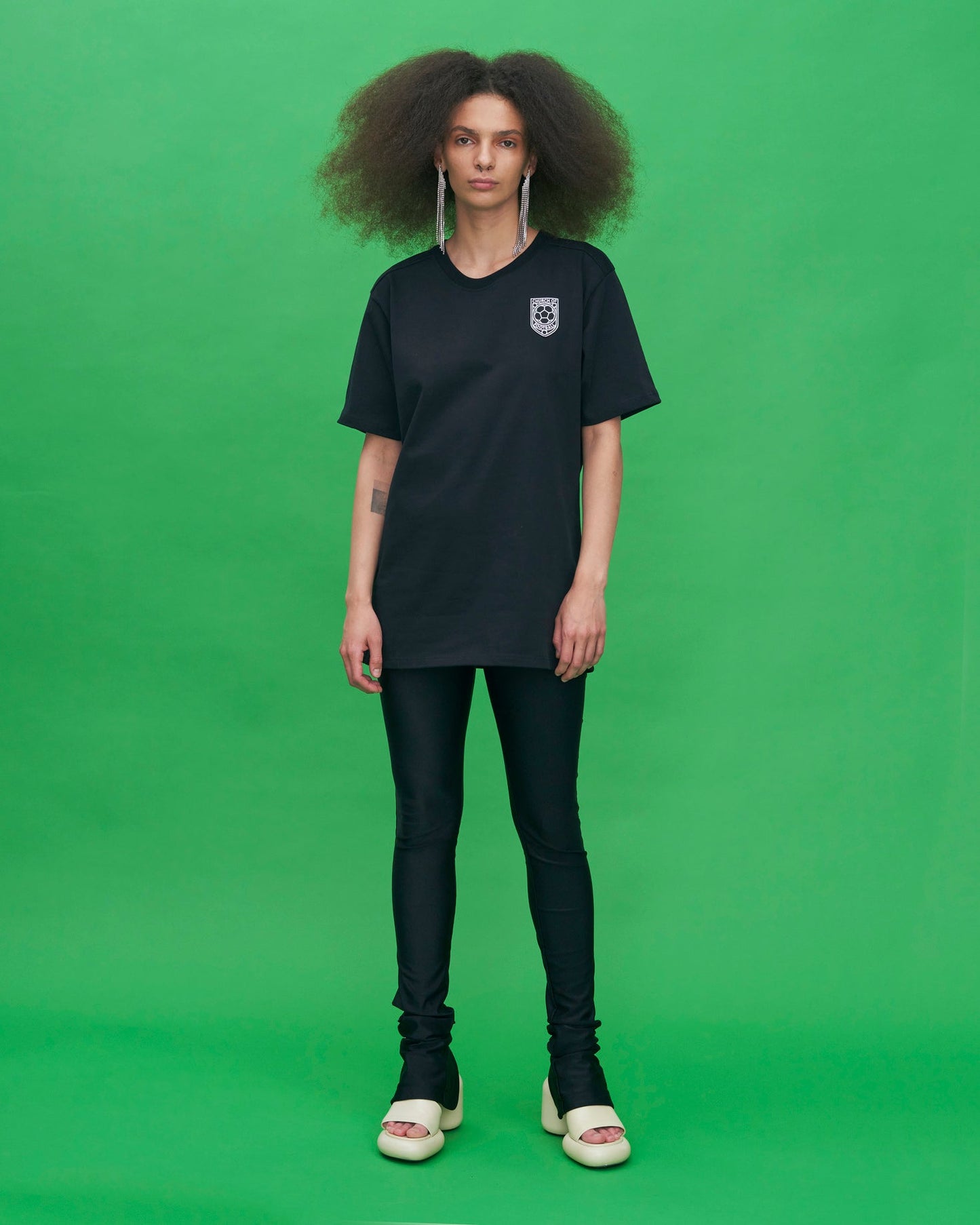 COF crest T-shirt black - ChurchOfFootball